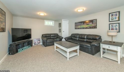 17 Forrest Rd, Dover NJ  07869-4311 exterior