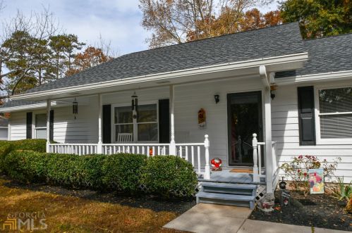 209 Porter St, Demorest, GA 30535-4926