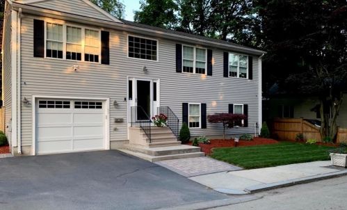 53 Herbert St, Providence, RI 02909-5508
