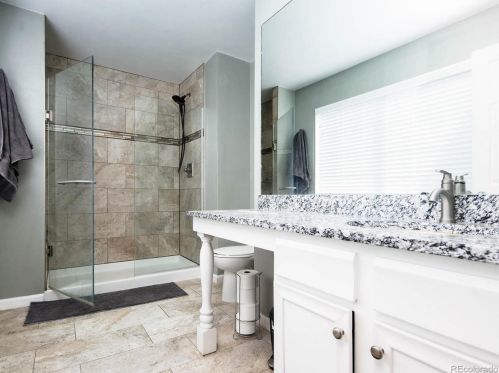 13282 Asbury Dr, Aurora CO  80014-4302 exterior