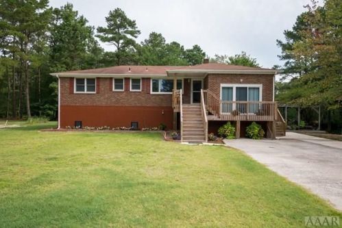 119 Creek Dr, Moyock, NC 27958-9648