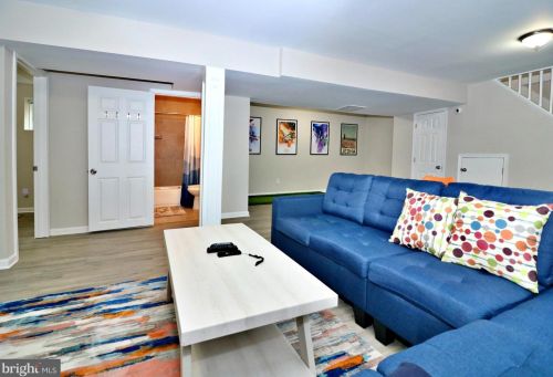 259 Revenoor Rd, Harpers Ferry WV 25425 exterior