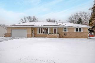 18005 County Road 24, Minneapolis, MN 55447-1115