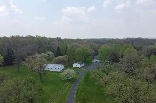 9610 Belvidere Rd, The Ledges, IL 61073-9352