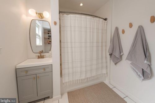 116 Ross St, Lancaster PA  17602-1927 exterior