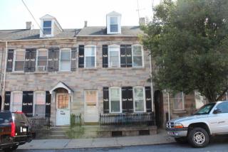 508 Lemon St, Lancaster PA  17603-3323 exterior