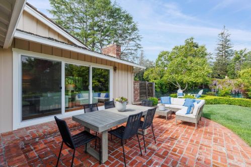 911 Echo Dr, Los Altos CA  94024-4874 exterior