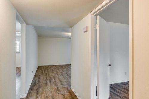 5205 Robin Rd, Garland TX  75043-3610 exterior