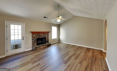 4310 Brookridge Dr, Loganville, GA 30052-5158