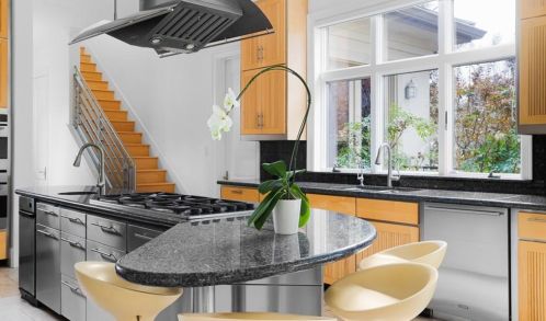 8300 Chalk Knl Dr, Austin TX  78735-1703 exterior