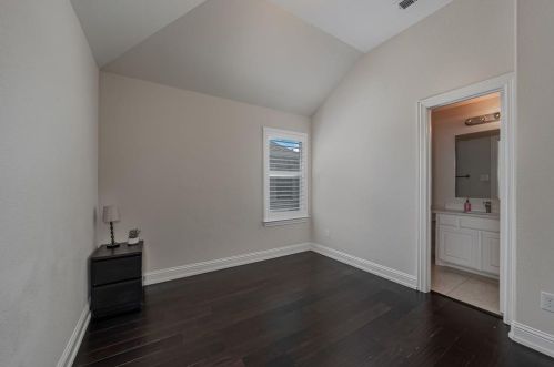 3820 Mustang Ave, Garland TX 75048 exterior