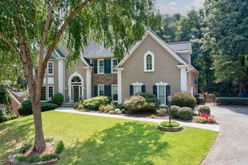1166 Clarendon Dr, Marietta, GA 30068-2161