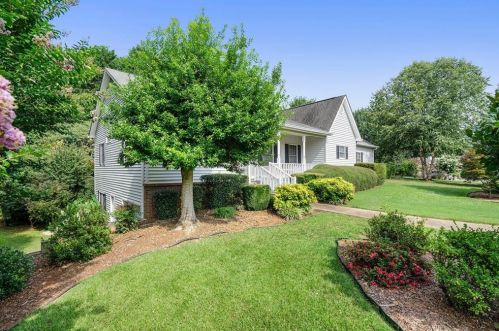 3754 Windsor Ct, Gainesville, GA 30504-5781
