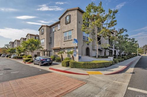 951 Bluff Rd, Montebello, CA 90640-6228