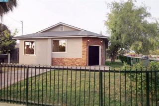 108 Vine Ave, Visalia, CA 93291-2037
