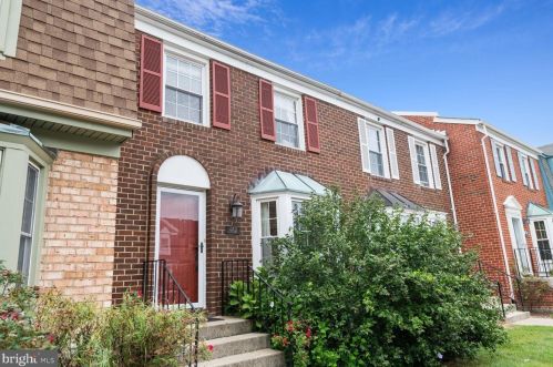 462 Colonial Ridge Ln, Arnold, MD 21012-2392
