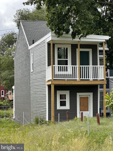 545 Mckenzie St, York PA  17401-2721 exterior