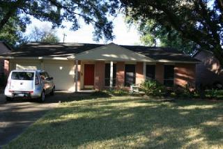 5938 Willowbend Blvd, Houston, TX 77096-4730