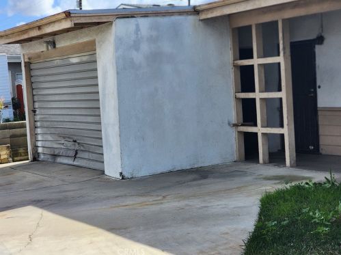 1710 166th St, Compton, CA 90220-4326