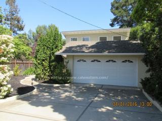 992 Lundy Ln, Los Altos CA  94024-5940 exterior