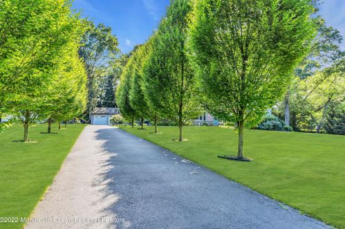 35 Tilton Rd, Middletown, NJ 07748-3716