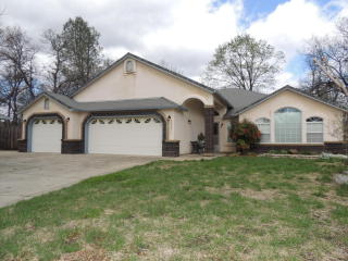 5966 Fairmont Dr, Redding, CA 96003-5427