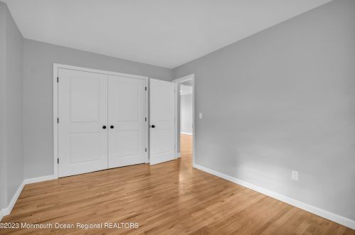 23 Juniper Ln, Tinton Falls NJ exterior