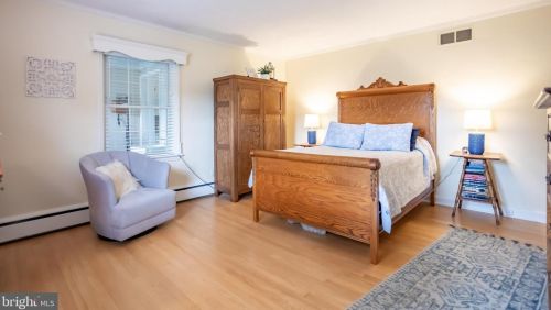 221 Clearview Rd, Hanover PA 17331-1311 exterior