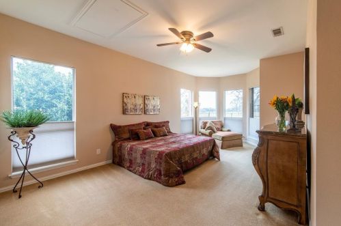 3609 Cimarron Dr, Carrollton TX 75007-6304 exterior