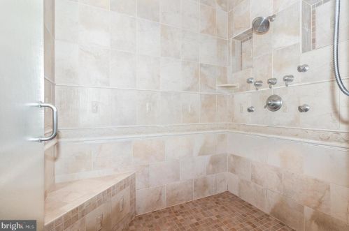 253 Bonnybrook Rd, Carlisle PA 17013-4214 exterior