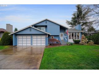 1911 Park Crest Ave, Vancouver, WA 98683-9002