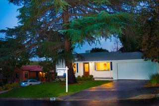 3240 Mccarthy Dr, Los Angeles CA  90065-4915 exterior