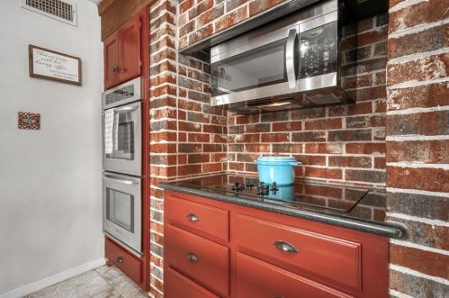 4179 Stokes Rd, Bellvue TX 77418-4139 exterior