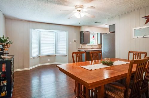 5920 Rickee Dr, Fort Worth TX  76148-2734 exterior