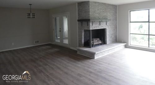 1903 Mcjenkin Dr, Atlanta GA  30345-3005 exterior