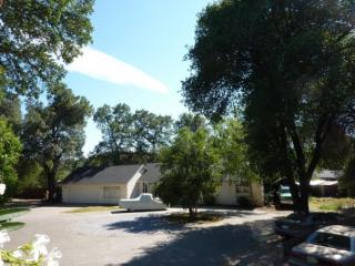 1099 Harpole Rd, Redding, CA 96002-2911