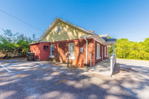 3238 Dogwood Dr, Atlanta GA  30354-1191 exterior