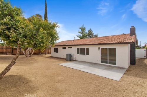 6070 Scheelite St, Riverside CA  92509-5014 exterior