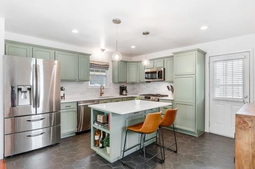 203 El Paso St, Austin TX  78704-6321 exterior