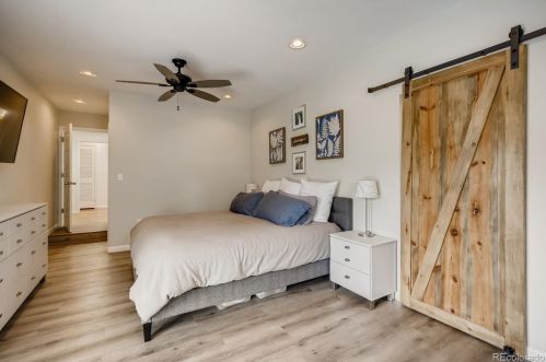 4230 Pearl St, Englewood CO 80113-4741 exterior