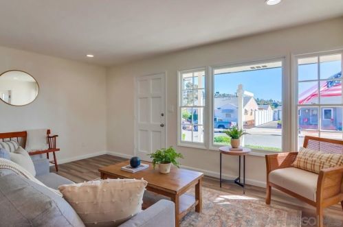 6772 Delfern St, San Diego, CA 92120-2828