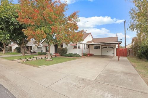 323 Palm Ave, Lodi, CA 95240-1137
