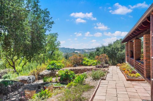 231-229 Mountain Dr, Santa Barbara, CA 93108-1671