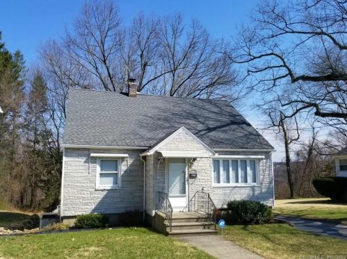277 Geddes Ter, Waterbury, CT 06708-4708