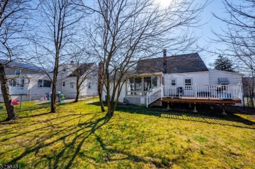 140 Cliff St, Paterson, NJ 07522-1525