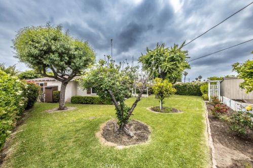 239 Evelyn Dr, Anaheim CA  92805-3419 exterior