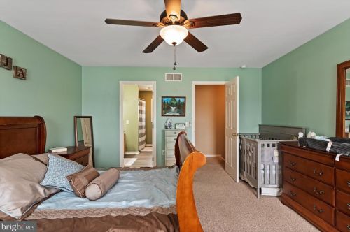 22 Meade Dr, Carlisle PA 17013-8141 exterior