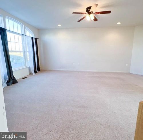 15 Union Ridge Dr, Charles Town WV  25414-4990 exterior