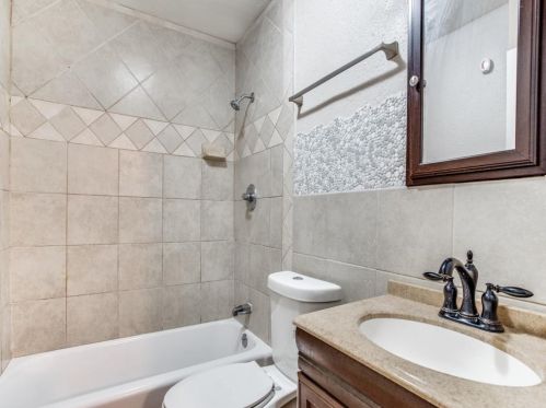 5312 Townsend Dr, Fort Worth TX  76115-4129 exterior