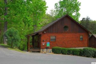 1512 Bears Den Way, Pigeon Forge, TN 37862-7100